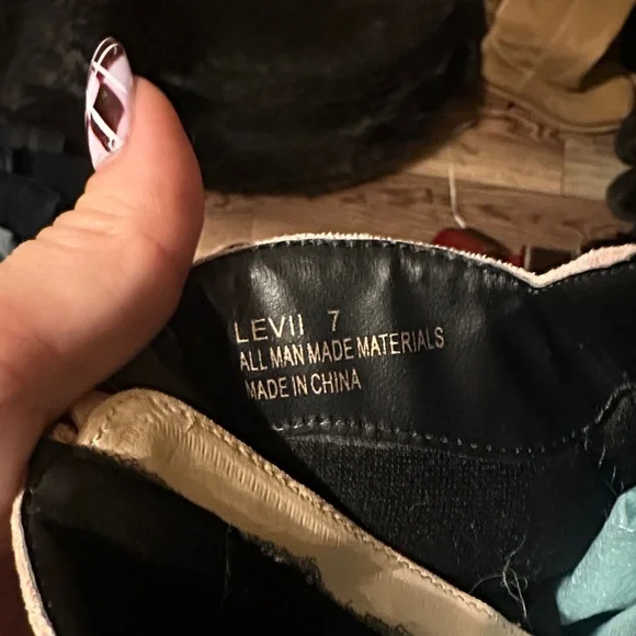 Levi's Pink Suede Heeled Boots - Picture 2 of 4